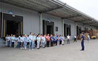 成都龙泉百世快递是几班倒？