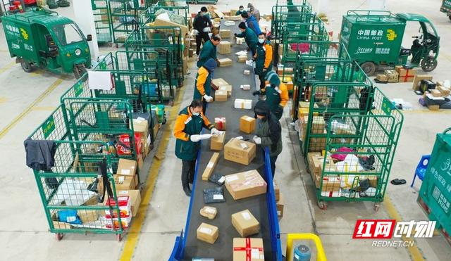 新田百世快递卸车累不累？-第2张图片-智迈物流科技网