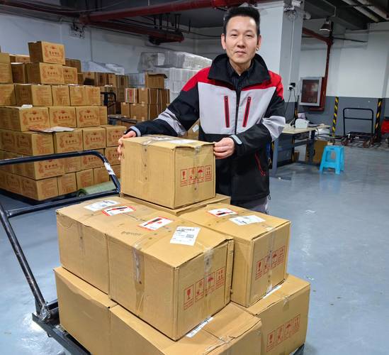 长白浑南百世快递员服务如何?-第1张图片-智迈物流科技网 长白浑南百世快递员服务如何?-第1张图片-智迈物流科技网